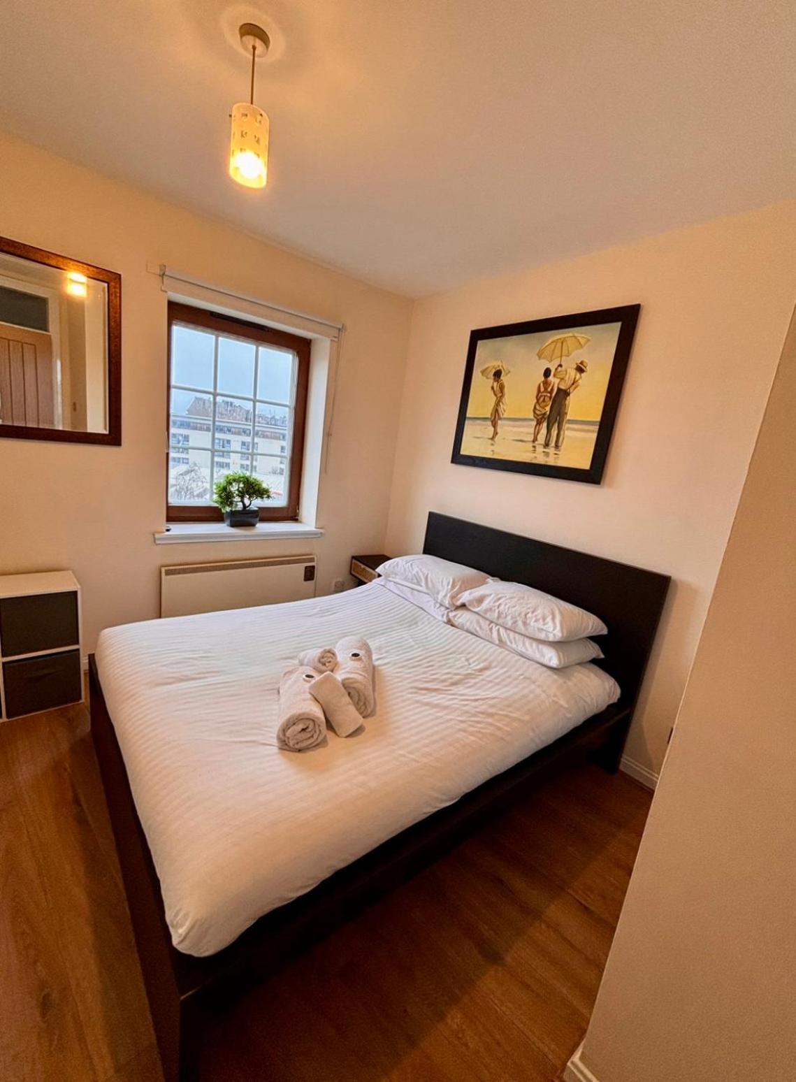 Sunshine On Leith. The River View Apartment! Edinburgh Oda fotoğraf